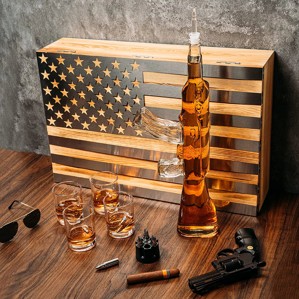 Gun Whiskey Decanter Set - SKF1801 - 8 Bullet Whiskey Chillers